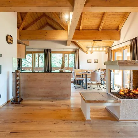 Almapartment Pichl 9-5 Apartman *